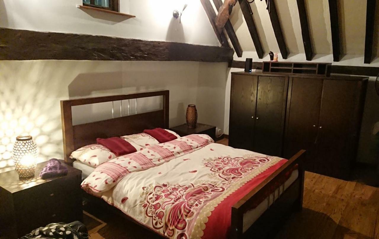 Master Room Near Heathrow Лондон Экстерьер фото